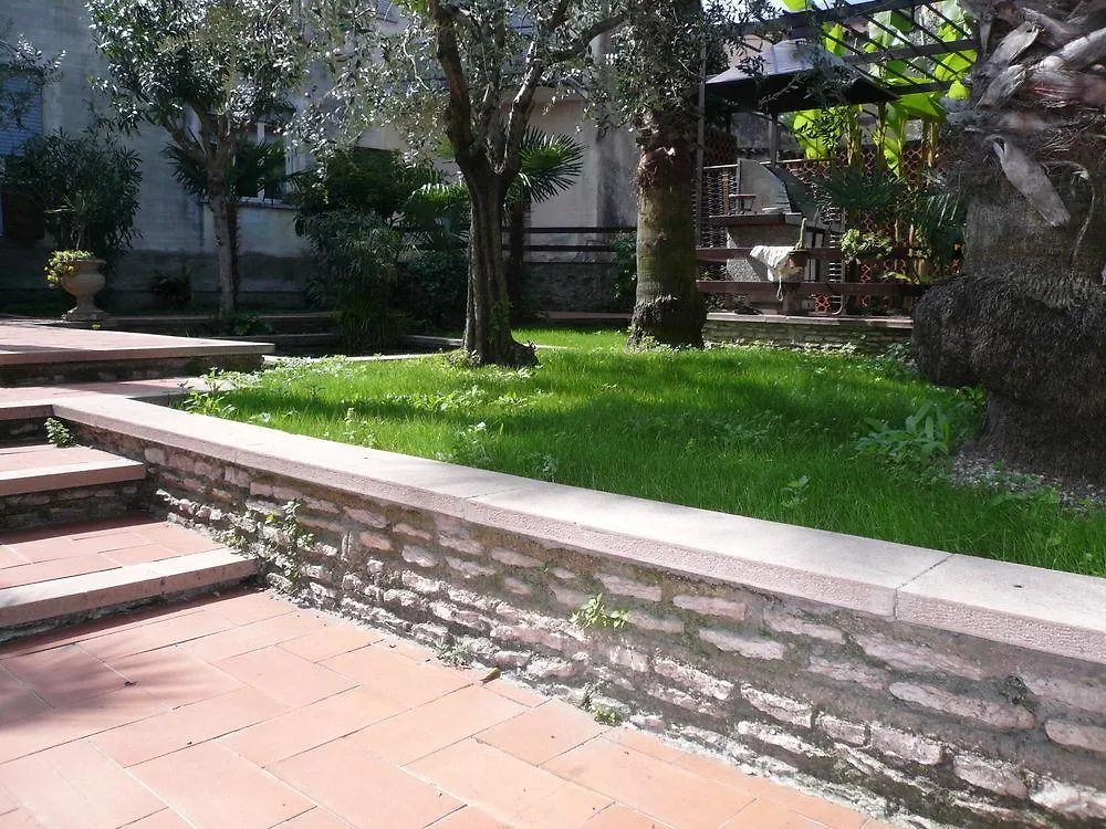 Aparthotel Residence Oasi Manerba del Garda Italia