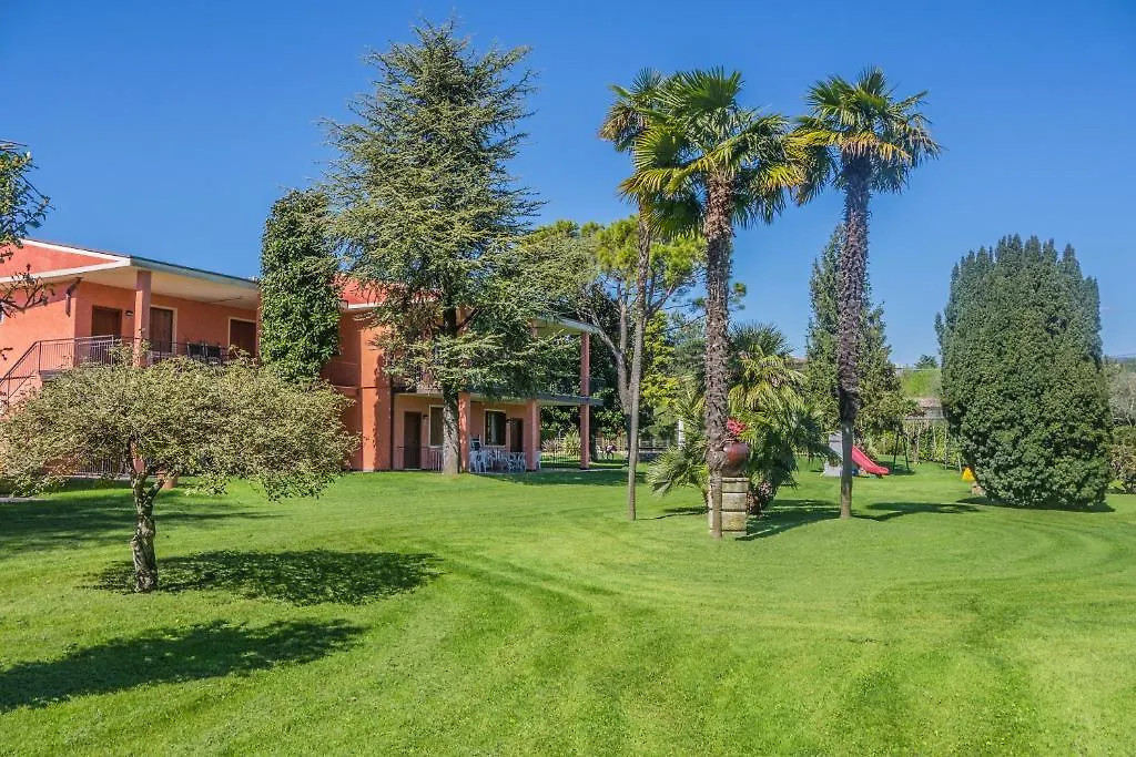 Aparthotel Residence Oasi Manerba del Garda Italia