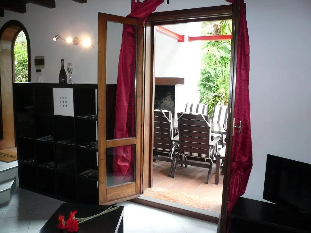شقة فندقية مانربا ديل جاردا Residence Oasi إيطاليا